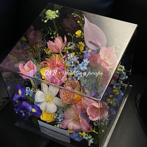 2026 New Trend Handcraft 30cm Acrylic Flower Box with Artificial Flowers Couples Romantic Anniversary Flower Gift Box - Free Shipping