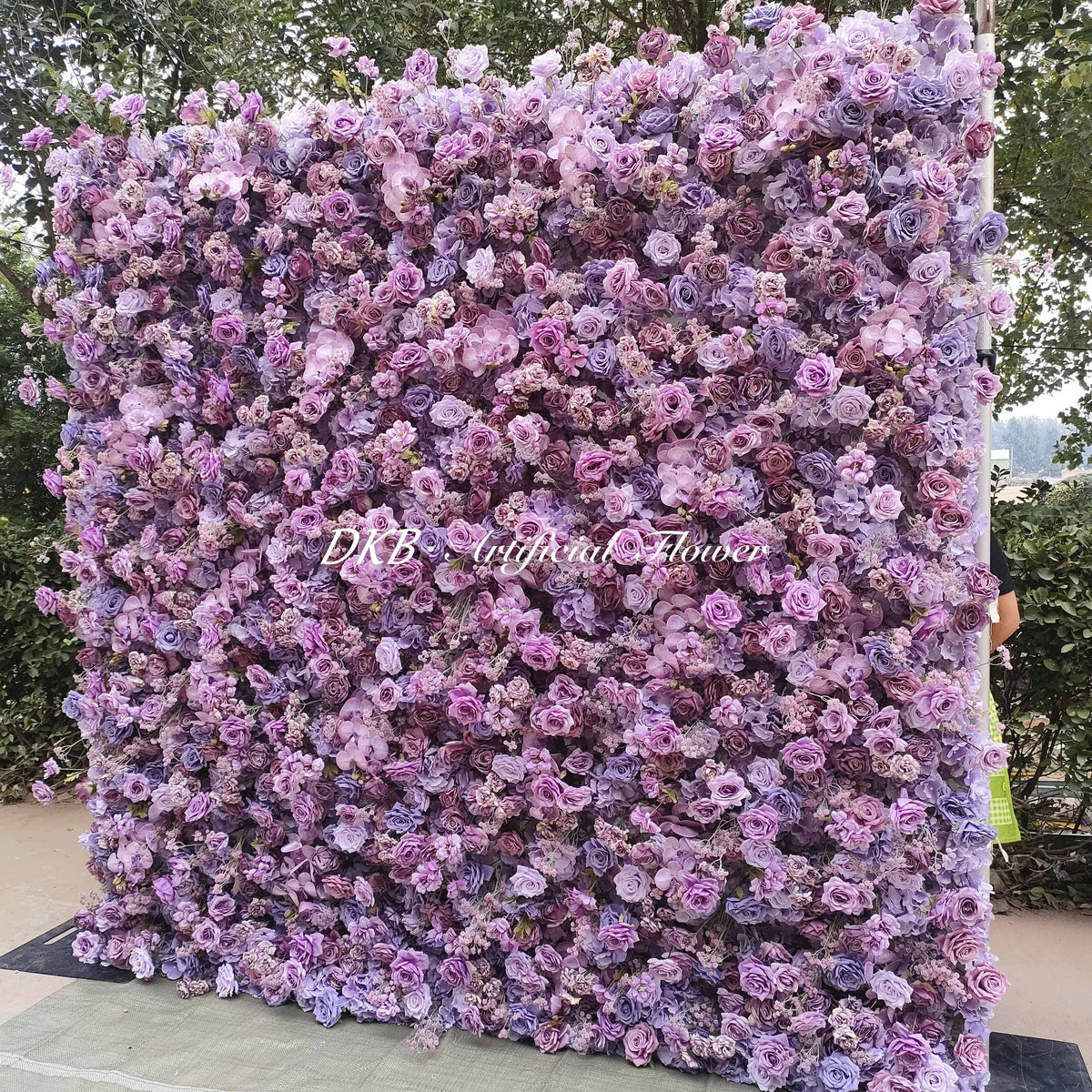 Factory Custom Handmade Roll-up Fabric Flower Wall(with Stand) 8ft by 8ft Roll up Purple Silk Rose Silk Flower Wall Arrangement Free Shipping