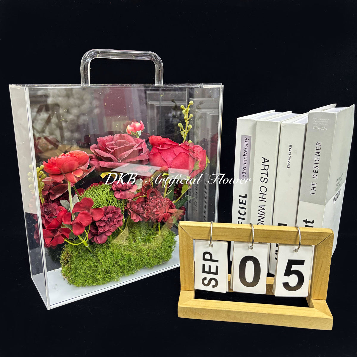 Modern Style Portable Transparent Acrylic Luxury Flower Box with Handle Custom Red Rose Design for Lovers Couples Gift - Free Shipping